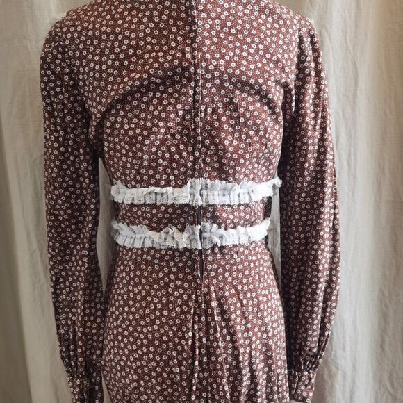 70s Prairie Dress With Daisy Print Brown Cotton Fabric Lace full skirt festival - Picture 9 of 9